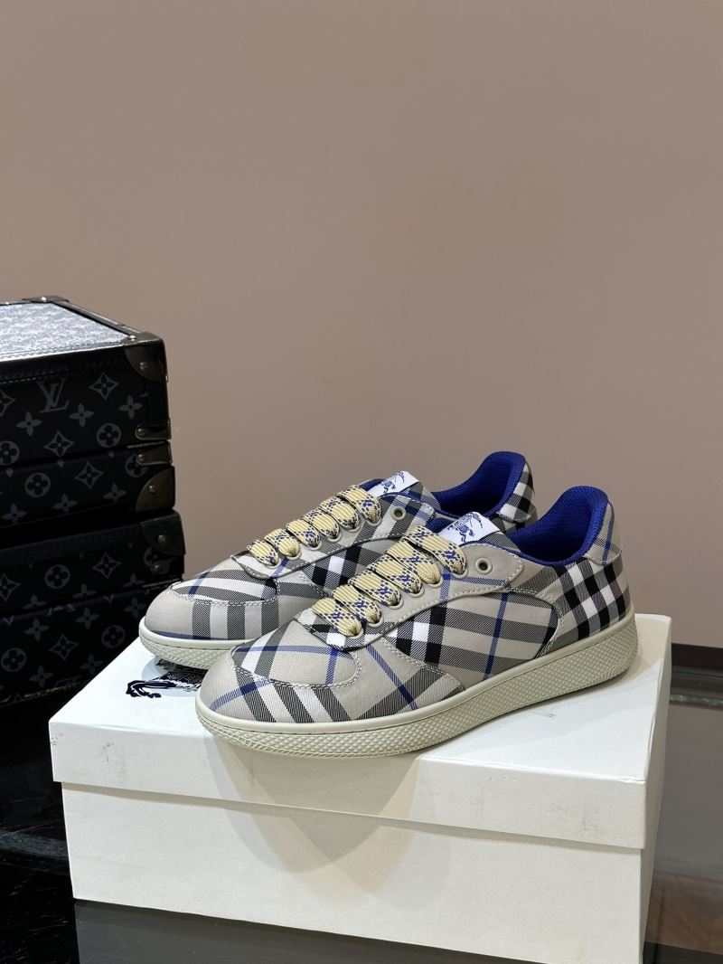 Burberry Low Shoes